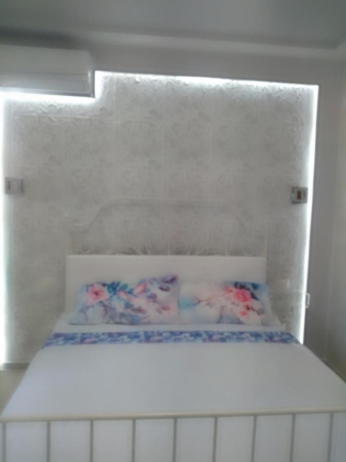 Rosilienza Suites Private Spa, Patio Garden Free Trasfer To & From Airport 菲乌米奇诺 外观 照片