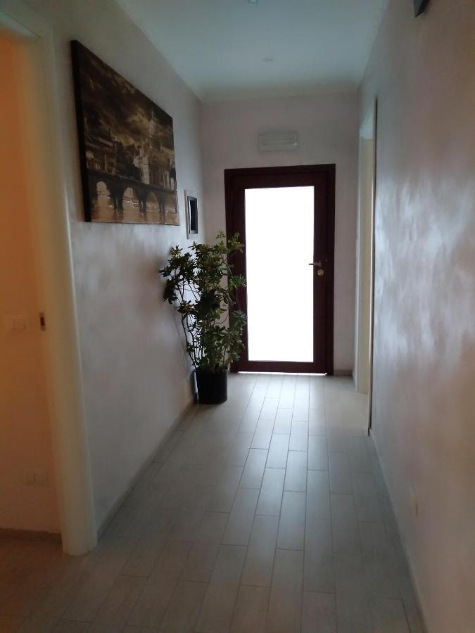 Rosilienza Suites Private Spa, Patio Garden Free Trasfer To & From Airport 菲乌米奇诺 外观 照片