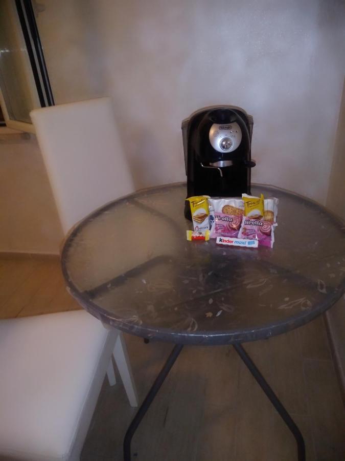 Rosilienza Suites Private Spa, Patio Garden Free Trasfer To & From Airport 菲乌米奇诺 外观 照片