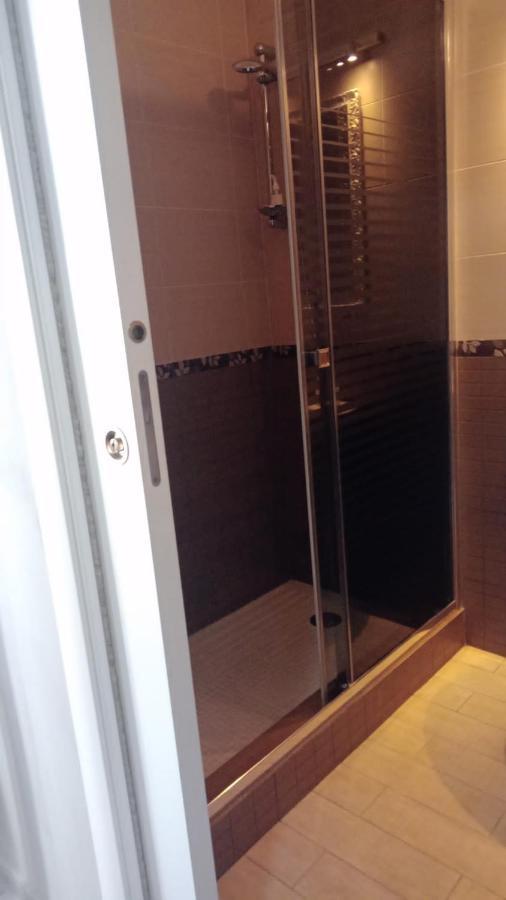 Rosilienza Suites Private Spa, Patio Garden Free Trasfer To & From Airport 菲乌米奇诺 外观 照片