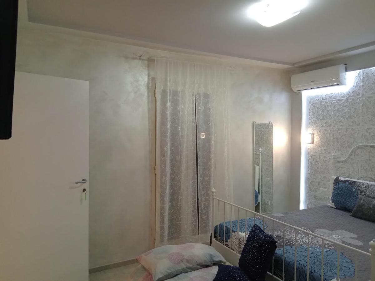 Rosilienza Suites Private Spa, Patio Garden Free Trasfer To & From Airport 菲乌米奇诺 外观 照片