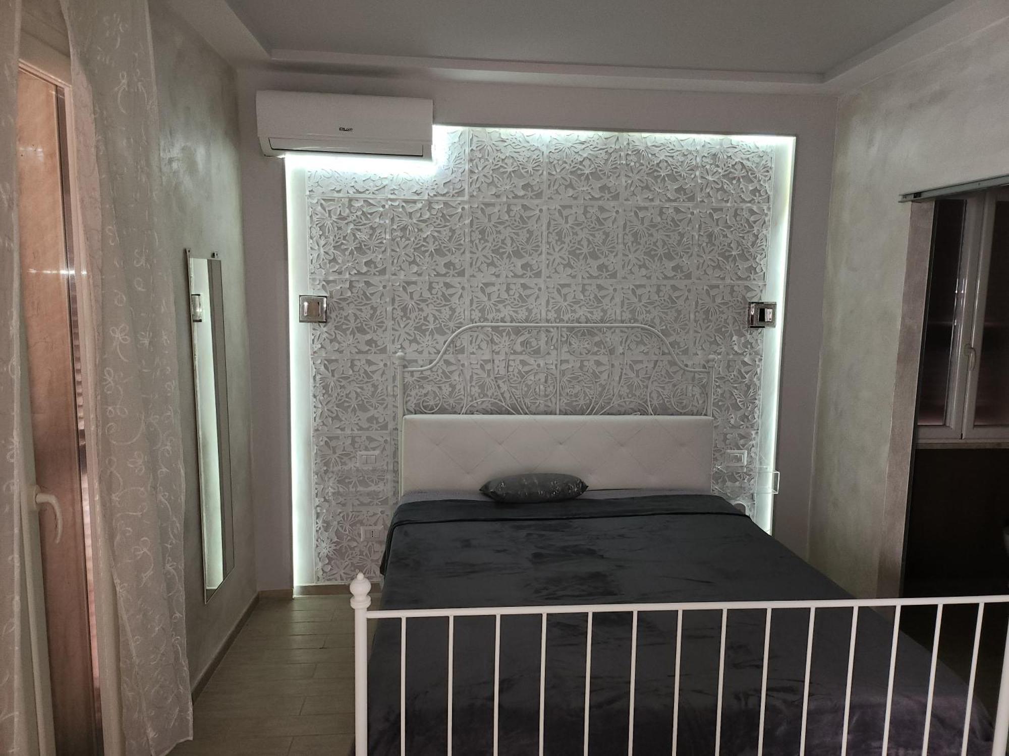 Rosilienza Suites Private Spa, Patio Garden Free Trasfer To & From Airport 菲乌米奇诺 外观 照片